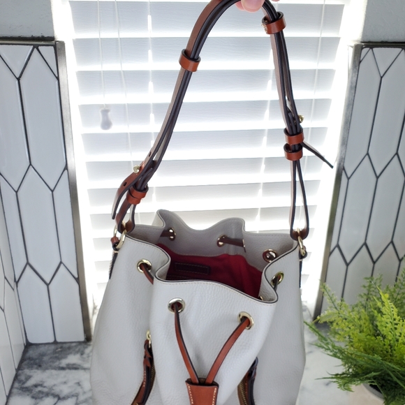 SALE!! Dooney & Bourke - Picture 8 of 16